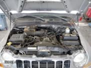 ✅ 2005 Jeep Liberty Limited • VIN: 1J4GL58K15W526757 • Lot: 43264501. Wystawiony na IAAI z przebiegiem 172 145 mil. Bezpłatny archiwum sprzedaży aukcyjnych z USA i szczegółowy raport historii pojazdu na DreamBid. Zdjęcie 10.