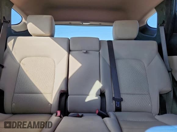 ✅ 2018 Hyundai Santa Fe 2.4L • VIN: 5XYZU3LB5JG507711 • Lot: 92424465. Wystawiony na Copart z przebiegiem 66 970 mil. Bezpłatny archiwum sprzedaży aukcyjnych z USA i szczegółowy raport historii pojazdu na DreamBid. Zdjęcie 10.