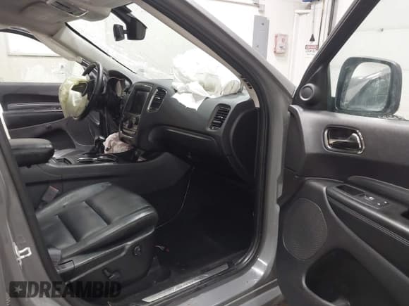 ✅ 2019 Dodge Durango GT • VIN: 1C4RDJDG1KC676192 • Lot: 41836912. Listed on IAAI with 105,240 mi. Free auction sales archive from the USA and detailed vehicle history report at DreamBid. Image 5.