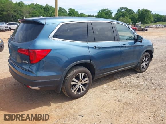 ✅ 2017 Honda Pilot EX-L • VIN: 5FNYF6H56HB078879 • Lot: 42278312. Listed on IAAI with 105,608 mi. Free auction sales archive from the USA and detailed vehicle history report at DreamBid. Image 4.