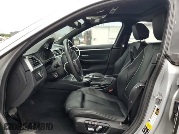 ✅ 2019 BMW 4 Series 430i xDrive • VIN: WBA4J3C53KBL06332 • Lot: 55833435. Listed on Copart with 87,410 mi. Free auction sales archive from the USA and detailed vehicle history report at DreamBid. Image 7.