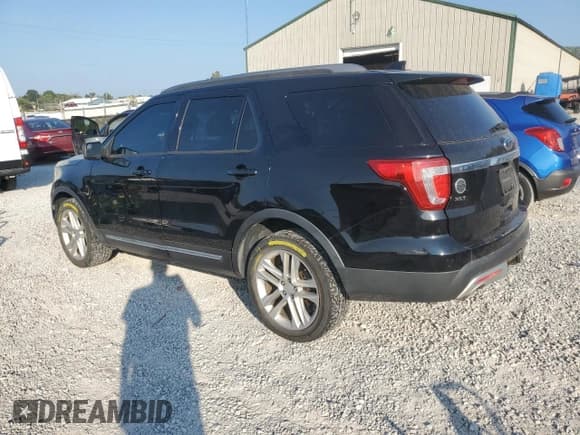 ✅ 2016 Ford Explorer XLT • VIN: 1FM5K8D80GGC95208 • Lot: 81085655. Wystawiony na Copart z przebiegiem 107 405 mil. Bezpłatny archiwum sprzedaży aukcyjnych z USA i szczegółowy raport historii pojazdu na DreamBid. Zdjęcie 2.