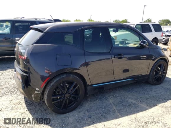 ✅ 2015 BMW i3 • VIN: WBY1Z4C5XFV278617 • Lot: 54984645. Listed on Copart with 140,868 mi. Free auction sales archive from the USA and detailed vehicle history report at DreamBid. Image 3.