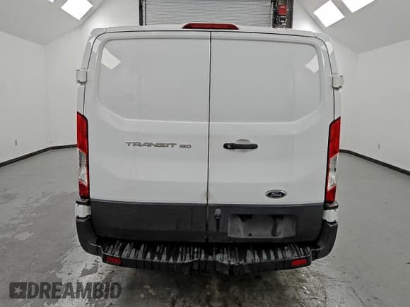 ✅ 2019 Ford Transit • VIN: 1FTYE1YM3KKB59815 • Lot: 91193345. Listed on Copart with 50,414 mi. Free auction sales archive from the USA and detailed vehicle history report at DreamBid. Image 6.