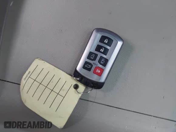 ✅ 2012 Toyota Sienna XLE • VIN: 5TDYK3DC8CS243544 • Lot: 43822359. Listed on IAAI with 138,152 mi. Free auction sales archive from the USA and detailed vehicle history report at DreamBid. Image 11.