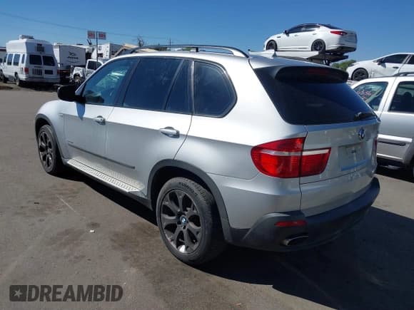 ✅ 2009 BMW X5 48i • VIN: 5UXFE83519L309326 • Lot: 37746375. Listed on IAAI with 201,509 mi. Free auction sales archive from the USA and detailed vehicle history report at DreamBid. Image 3.