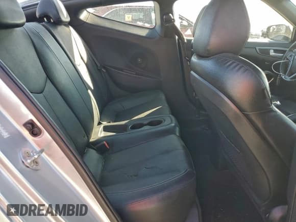 ✅ 2016 Hyundai Veloster Turbo Rally Edition • VIN: KMHTC6AE6GU287229 • Лот: 95310085. Опубликован ранее на Copart с пробегом 172 061 миль. Бесплатный доступ к архиву аукционных продаж из США и подробный отчёт об истории автомобиля на DreamBid. Изображение 10.