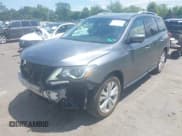 ✅ 2018 Nissan Pathfinder SV • VIN: 5N1DR2MM8JC644499 • Lot: 42783749. Wystawiony na IAAI z przebiegiem 91 304 mil. Bezpłatny archiwum sprzedaży aukcyjnych z USA i szczegółowy raport historii pojazdu na DreamBid. Zdjęcie 17.