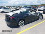 ✅ 2020 Tesla Model 3 Long Range • VIN: 5YJ3E1EB1LF790865 • Lot: 29341588. Wystawiony na IAAI z przebiegiem 2 082 mil. Bezpłatny archiwum sprzedaży aukcyjnych z USA i szczegółowy raport historii pojazdu na DreamBid. Zdjęcie 4.