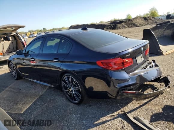 ✅ 2018 BMW 5 Series M550i xDrive • VIN: WBAJB9C57JG463818 • Лот: 86098125. Опубликован ранее на Copart с пробегом 62 356 миль. Бесплатный доступ к архиву аукционных продаж из США и подробный отчёт об истории автомобиля на DreamBid. Изображение 2.