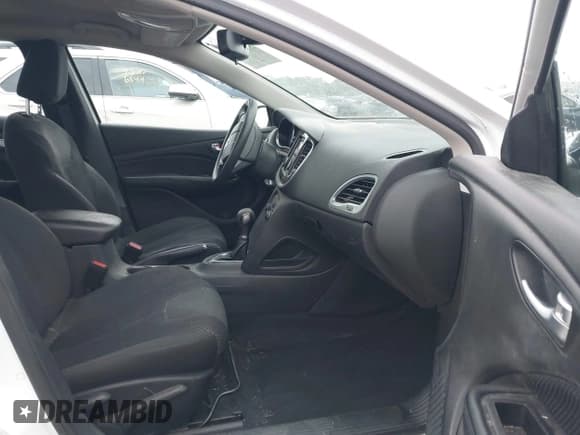 ✅ 2016 Dodge Dart SE • VIN: 1C3CDFAA7GD606317 • Лот: 43276865. Опубликован ранее на IAAI с пробегом 133 854 миль. Бесплатный доступ к архиву аукционных продаж из США и подробный отчёт об истории автомобиля на DreamBid. Изображение 5.