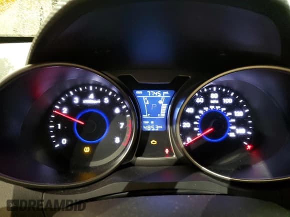 ✅ 2016 Hyundai Veloster • VIN: KMHTC6AD8GU296425 • Lot: 42161145. Wystawiony na Copart z przebiegiem 77 451 mil. Bezpłatny archiwum sprzedaży aukcyjnych z USA i szczegółowy raport historii pojazdu na DreamBid. Zdjęcie 9.