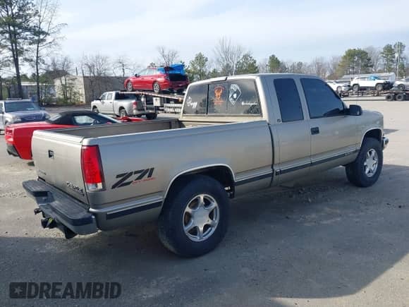 1999 Chevrolet Silverado 1500 with VIN 1GCEK19R0XR114609, listed as a IAAI auction lot 41430880 with 172,882 mi miles and . Bid and sale history available at DreamBid. Image 4.