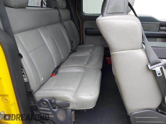 ✅ 2004 Ford F-150 XLT • VIN: 1FTPX14524KB02478 • Lot: 42211211. Listed on IAAI with 190,678 mi. Free auction sales archive from the USA and detailed vehicle history report at DreamBid. Image 8.