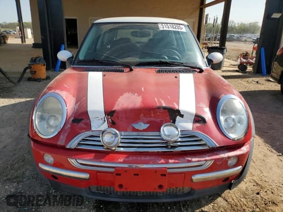 ✅ 2002 MINI Hardtop • VIN: WMWRC33452TC38393 • Лот: 51518205. Опубликован ранее на Copart с пробегом 94 609 миль. Бесплатный доступ к архиву аукционных продаж из США и подробный отчёт об истории автомобиля на DreamBid. Изображение 5.