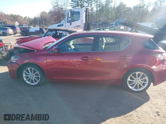 ✅ 2011 Lexus CT 200h • VIN: JTHKD5BH1B2027002 • Lot: 43734755. Listed on IAAI with Not provided. Free auction sales archive from the USA and detailed vehicle history report at DreamBid. Image 14.
