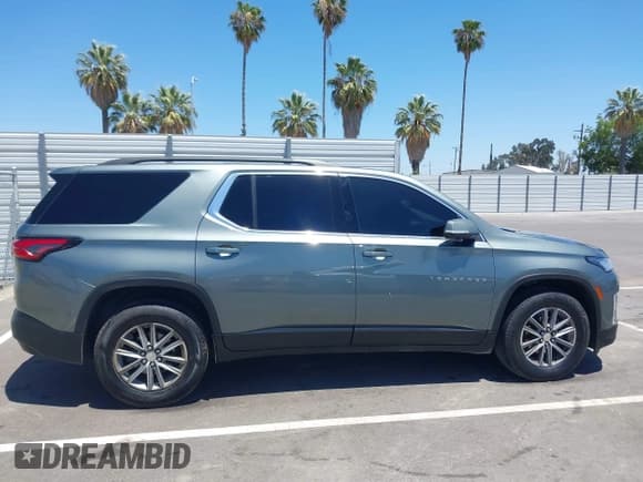 ✅ 2022 Chevrolet Traverse LT Cloth • VIN: 1GNERGKW3NJ171548 • Lot: 42506970. Listed on IAAI with 39,719 mi. Free auction sales archive from the USA and detailed vehicle history report at DreamBid. Image 13.