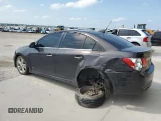 2015 Chevrolet Cruze LTZ z VIN 1G1PG5SB2F7220528, wystawiony jako Copart lot #69115865 z przebiegiem 140 783 mil mil oraz Szkoda całkowita • Salvage title. Historia ofert i sprzedaży dostępna na DreamBid. Obrazek 2.