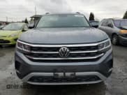 ✅ 2022 Volkswagen Atlas SE • VIN: 1V2KP2CA0NC501253 • Lot: 79123524. Listed on Copart with 25,616 mi. Free auction sales archive from the USA and detailed vehicle history report at DreamBid. Image 5.