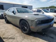 ✅ 2017 Dodge Challenger SXT • VIN: 2C3CDZAGXHH665842 • Lot: 65860574. Wystawiony na Copart z przebiegiem 103 727 mil. Bezpłatny archiwum sprzedaży aukcyjnych z USA i szczegółowy raport historii pojazdu na DreamBid. Zdjęcie 4.