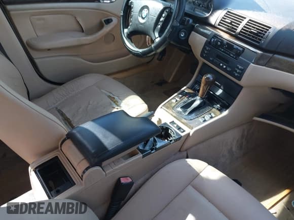 ✅ 2003 BMW 3 Series 325i • VIN: WBAET37423NJ23603 • Lot: 43686324. Listed on IAAI with 177,664 mi. Free auction sales archive from the USA and detailed vehicle history report at DreamBid. Image 5.