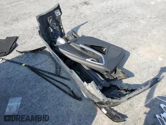 ✅ 2018 Volvo V60 • VIN: YV440MWK6J2042287 • Lot: 51411323. Wystawiony na Copart z przebiegiem 67 321 mil. Bezpłatny archiwum sprzedaży aukcyjnych z USA i szczegółowy raport historii pojazdu na DreamBid. Zdjęcie 12.