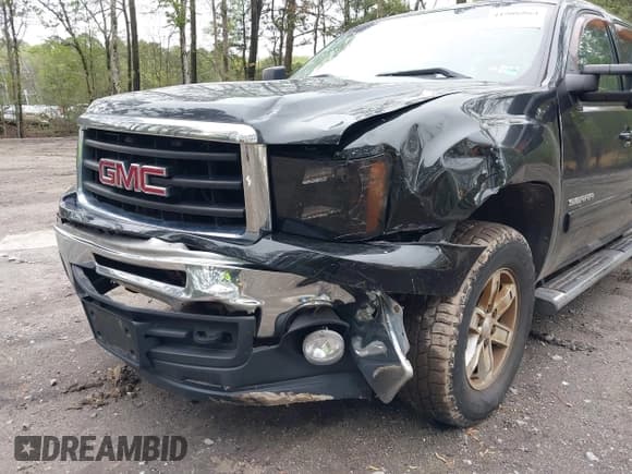 ✅ 2010 GMC Sierra 1500 • VIN: 3GTXKWE28AG131020 • Лот: 41986864. Опубликован ранее на IAAI с пробегом 175 706 миль. Бесплатный доступ к архиву аукционных продаж из США и подробный отчёт об истории автомобиля на DreamBid. Изображение 6.