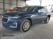 ✅ 2022 Chevrolet Traverse LS • VIN: 1GNERFKW5NJ136360 • Lot: 70977694. Wystawiony na Copart z przebiegiem 50 995 mil. Bezpłatny archiwum sprzedaży aukcyjnych z USA i szczegółowy raport historii pojazdu na DreamBid. Zdjęcie 1.