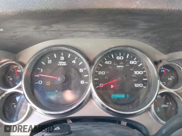 ✅ 2011 Chevrolet Silverado 2500HD LT • VIN: 1GC2CXCG3BZ439113 • Lot: 43615315. Listed on IAAI with 306,447 mi. Free auction sales archive from the USA and detailed vehicle history report at DreamBid. Image 7.