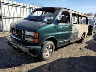 ✅ 2002 GMC Savana • VIN: 1GDFG65R221107446 • Lot: 76991664. Wystawiony na Copart z przebiegiem Nie podano. Bezpłatny archiwum sprzedaży aukcyjnych z USA i szczegółowy raport historii pojazdu na DreamBid. Zdjęcie 1.