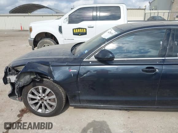 ✅ 2012 Audi A6 Premium • VIN: WAUFGAFC4CN139193 • Lot: 43495711. Wystawiony na IAAI z przebiegiem 225 609 mil. Bezpłatny archiwum sprzedaży aukcyjnych z USA i szczegółowy raport historii pojazdu na DreamBid. Zdjęcie 12.