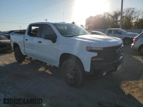 ✅ 2020 Chevrolet Silverado 1500 LT Trail Boss • VIN: 3GCPYFED5LG319559 • Lot: 90720855. Wystawiony na Copart z przebiegiem 95 214 mil. Bezpłatny archiwum sprzedaży aukcyjnych z USA i szczegółowy raport historii pojazdu na DreamBid. Zdjęcie 4.