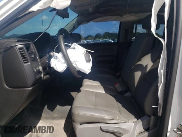 ✅ 2018 Chevrolet Silverado 1500 LS • VIN: 1GCRCNEH1JZ278378 • Лот: 48326354. Опубликован ранее на Copart с пробегом 124 246 миль. Бесплатный доступ к архиву аукционных продаж из США и подробный отчёт об истории автомобиля на DreamBid. Изображение 7.