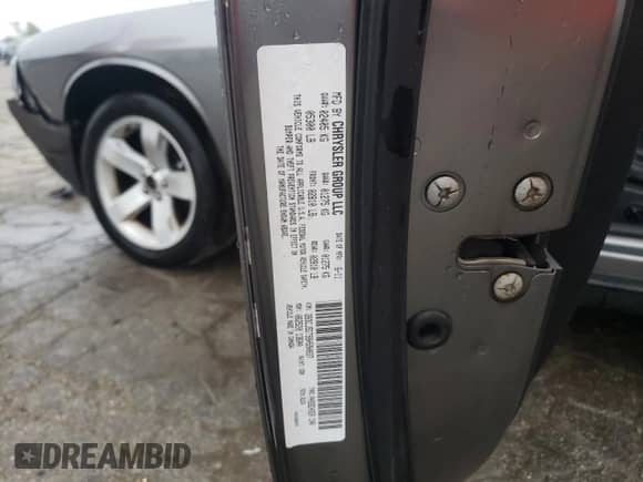 2011 Dodge Challenger R/T z VIN 2B3CJ5DT5BH590837, wystawiony jako Copart lot #72770514 z przebiegiem 226 167 mil mil oraz Szkoda całkowita • Salvage title. Historia ofert i sprzedaży dostępna na DreamBid. Obrazek 12.