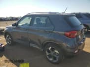 ✅ 2023 Hyundai Venue Limited • VIN: KMHRC8A38PU270730 • Lot: 83842955. Wystawiony na Copart z przebiegiem 8 864 mil. Bezpłatny archiwum sprzedaży aukcyjnych z USA i szczegółowy raport historii pojazdu na DreamBid. Zdjęcie 2.