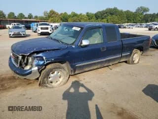 ✅ 2000 GMC Sierra 1500 SLE • VIN: 2GTEC19T0Y1408840 • Lot: 71092065. Listed on Copart with 224,357 mi. Free auction sales archive from the USA and detailed vehicle history report at DreamBid. Image 1.