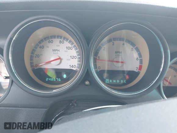 ✅ 2009 Dodge Challenger SE • VIN: 2B3LJ44V89H508914 • Lot: 43386505. Listed on IAAI with 248,676 mi. Free auction sales archive from the USA and detailed vehicle history report at DreamBid. Image 7.