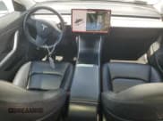 ✅ 2018 Tesla Model 3 Long Range Battery • VIN: 5YJ3E1EB6JF067834 • Lot: 55441405. Wystawiony na Copart z przebiegiem 82 065 mil. Bezpłatny archiwum sprzedaży aukcyjnych z USA i szczegółowy raport historii pojazdu na DreamBid. Zdjęcie 8.