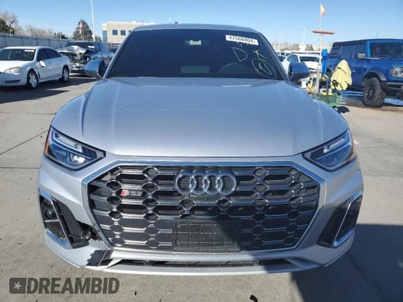 ✅ 2023 Audi SQ5 Sportback Premium Plus • VIN: WA124AFY5P2118392 • Лот: 47560404. Опубликован ранее на Copart с пробегом 2 768 миль. Бесплатный доступ к архиву аукционных продаж из США и подробный отчёт об истории автомобиля на DreamBid. Изображение 5.