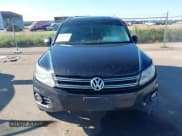 ✅ 2016 Volkswagen Tiguan SEL • VIN: WVGBV7AX2GW537535 • Lot: 43137413. Wystawiony na IAAI z przebiegiem 147 856 mil. Bezpłatny archiwum sprzedaży aukcyjnych z USA i szczegółowy raport historii pojazdu na DreamBid. Zdjęcie 12.
