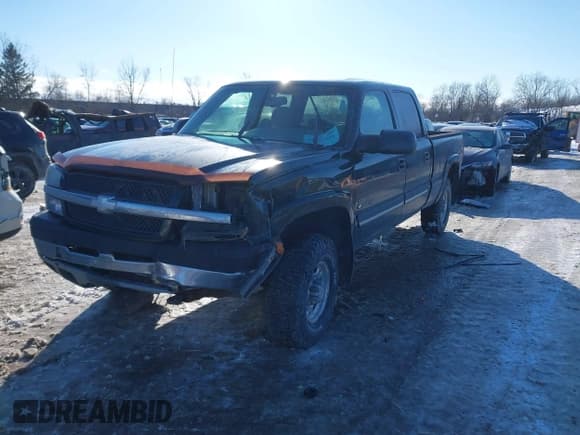 ✅ 2003 Chevrolet Silverado 2500HD LS • VIN: 1GCHK23193F166158 • Lot: 41483404. Wystawiony na IAAI z przebiegiem 238 704 mil. Bezpłatny archiwum sprzedaży aukcyjnych z USA i szczegółowy raport historii pojazdu na DreamBid. Zdjęcie 17.
