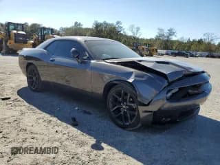 ✅ 2020 Dodge Challenger SXT • VIN: 2C3CDZAG6LH125560 • Lot: 39456003. Wystawiony na Copart z przebiegiem 51 289 mil. Bezpłatny archiwum sprzedaży aukcyjnych z USA i szczegółowy raport historii pojazdu na DreamBid. Zdjęcie 4.