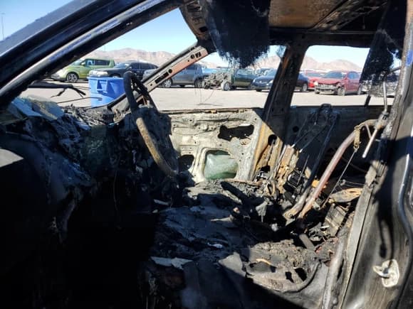 ✅ 2003 Mazda Protege • VIN: JM1BJ245031165150 • Lot: 75865654. Wystawiony na Copart z przebiegiem Nie podano. Bezpłatny archiwum sprzedaży aukcyjnych z USA i szczegółowy raport historii pojazdu na DreamBid. Zdjęcie 7.