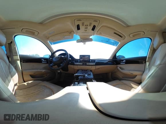 ✅ 2015 Audi A8 4.0T • VIN: WAU32AFD1FN030995 • Lot: 43468092. Wystawiony na IAAI z przebiegiem 93 610 mil. Bezpłatny archiwum sprzedaży aukcyjnych z USA i szczegółowy raport historii pojazdu na DreamBid. Zdjęcie 18.