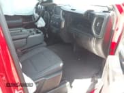 ✅ 2019 Chevrolet Silverado 1500 RST • VIN: 1GCRYEED6KZ211405 • Lot: 42986234. Wystawiony na IAAI z przebiegiem 93 246 mil. Bezpłatny archiwum sprzedaży aukcyjnych z USA i szczegółowy raport historii pojazdu na DreamBid. Zdjęcie 5.