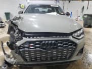 ✅ 2022 Audi S4 Prestige • VIN: WAUC4AF43NA019528 • Lot: 43986005. Wystawiony na Copart z przebiegiem Nie podano. Bezpłatny archiwum sprzedaży aukcyjnych z USA i szczegółowy raport historii pojazdu na DreamBid. Zdjęcie 5.