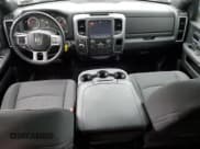 ✅ 2022 Ram 1500 Warlock • VIN: 1C6RR7LT0NS159177 • Lot: 46180685. Wystawiony na Copart z przebiegiem 23 646 mil. Bezpłatny archiwum sprzedaży aukcyjnych z USA i szczegółowy raport historii pojazdu na DreamBid. Zdjęcie 8.