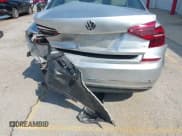 ✅ 2017 Volkswagen Passat S • VIN: 1VWAT7A31HC041967 • Lot: 43110618. Wystawiony na IAAI z przebiegiem 105 953 mil. Bezpłatny archiwum sprzedaży aukcyjnych z USA i szczegółowy raport historii pojazdu na DreamBid. Zdjęcie 6.