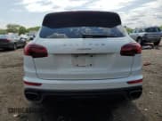 ✅ 2017 Porsche Cayenne • VIN: WP1AA2A20HKA90133 • Lot: 56017185. Listed on Copart with 90,815 mi. Free auction sales archive from the USA and detailed vehicle history report at DreamBid. Image 6.