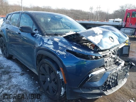 ✅ 2023 Fisker Ocean Ultra • VIN: VCF1UBU27PG008596 • Lot: 41400594. Wystawiony na IAAI z przebiegiem 12 972 mil. Bezpłatny archiwum sprzedaży aukcyjnych z USA i szczegółowy raport historii pojazdu na DreamBid. Zdjęcie 21.